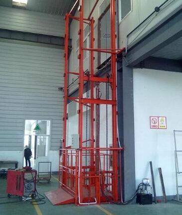 導(dǎo)軌式升降平臺(tái)優(yōu)點(diǎn)有哪些？